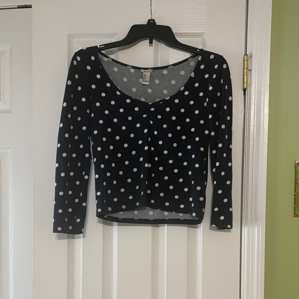Forever 21 Navy and White Polka Dot Crop Top